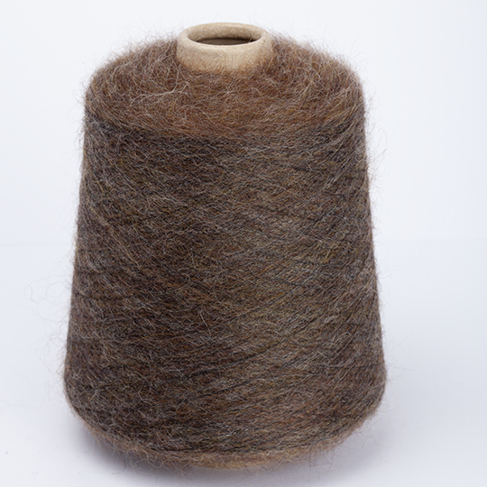 2397 - 61% Kid Mohair, 3% Wolle, 36% Polyamid